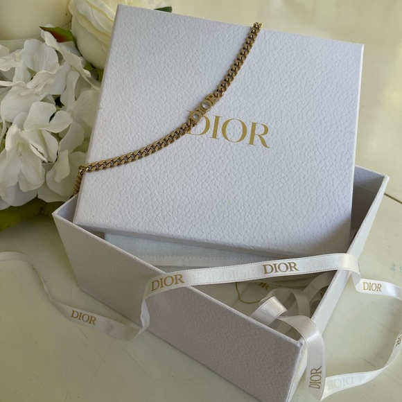 ❌SOLD OUT❌Dior Champaign Gold Spelled Logo Chain Choker - Picture 5 of 11